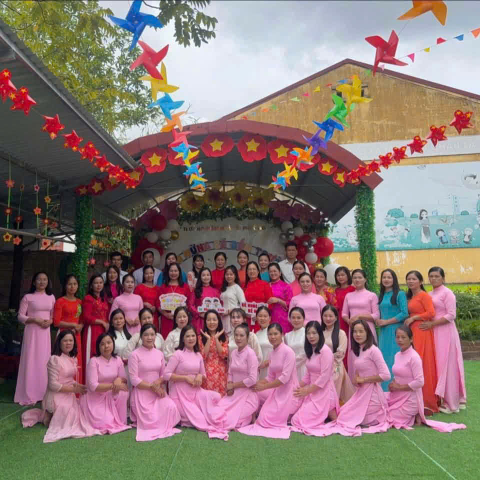 TRƯỜNG MẦM NON TRI PHƯƠNG
