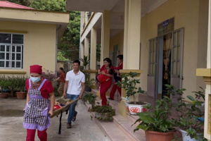 DIỄN TẬP PHƯƠNG ÁN ỨNG PHÓ SỰ CỐ NGỘ ĐỘC THỰC PHẨM CHO TRẺ